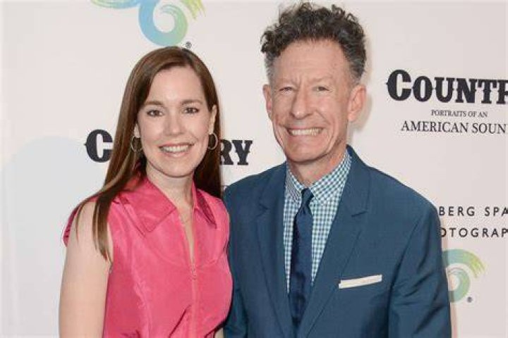Who is Lyle Lovett Dating – Lyle Lovett's Girlfriend & Exes