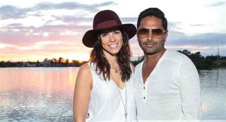 Who is Rohan Oza Dating – Rohan Oza's Wife & Exes