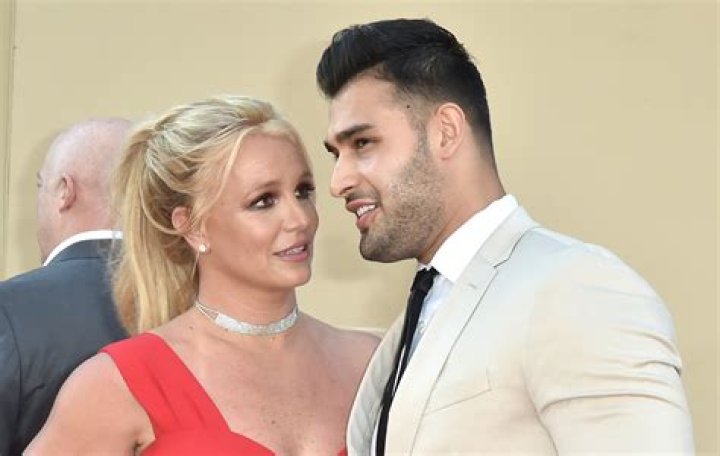 Who is Sam Gagner Dating – Sam Gagner's Wife & Exes