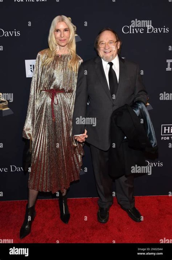Who is Stephen Stills Dating – Stephen Stills's Wife & Exes