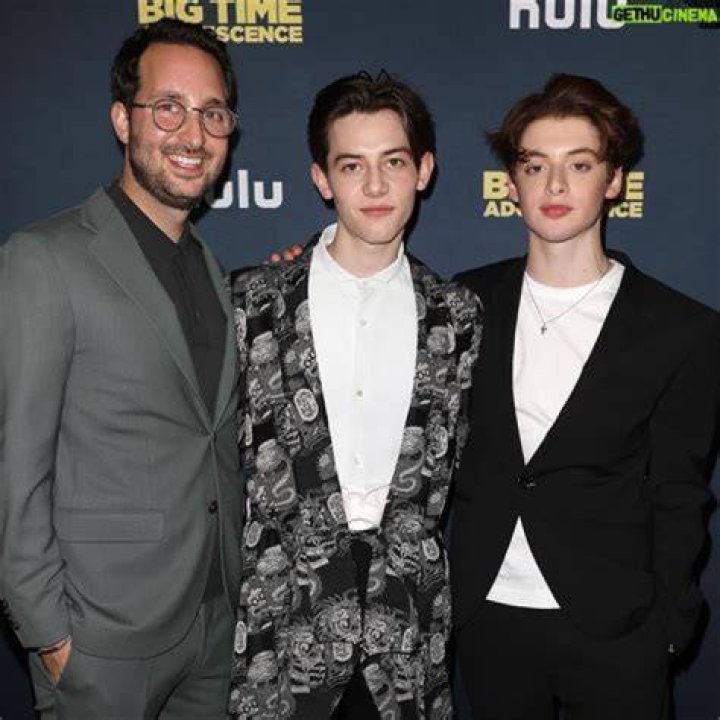Who is Thomas Barbusca Dating – Thomas Barbusca's Girlfriend & Exes