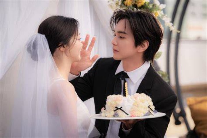 Yoo Seon-ho’s Girlfriend: Who is Yoo Seon-ho Dating?