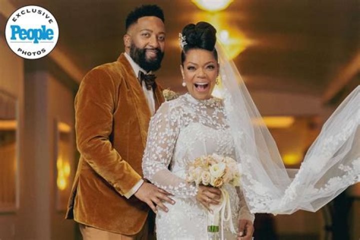 Yvette Nicole Brown’s Boyfriend: Who is Yvette Nicole Brown Dating?