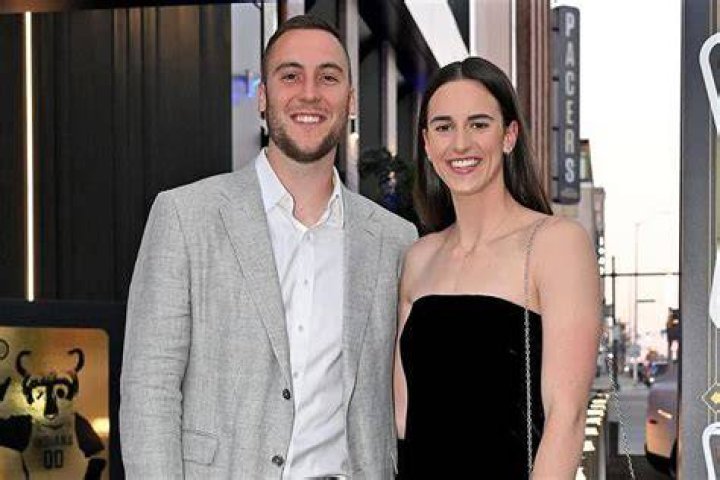 Zoe Does Life’s Boyfriend: Who is Zoe Does Life Dating?